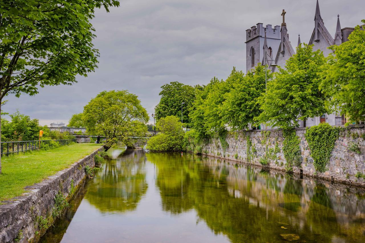 City Center - 3 Minutes Walk To The Town Square Galway Ngoại thất bức ảnh