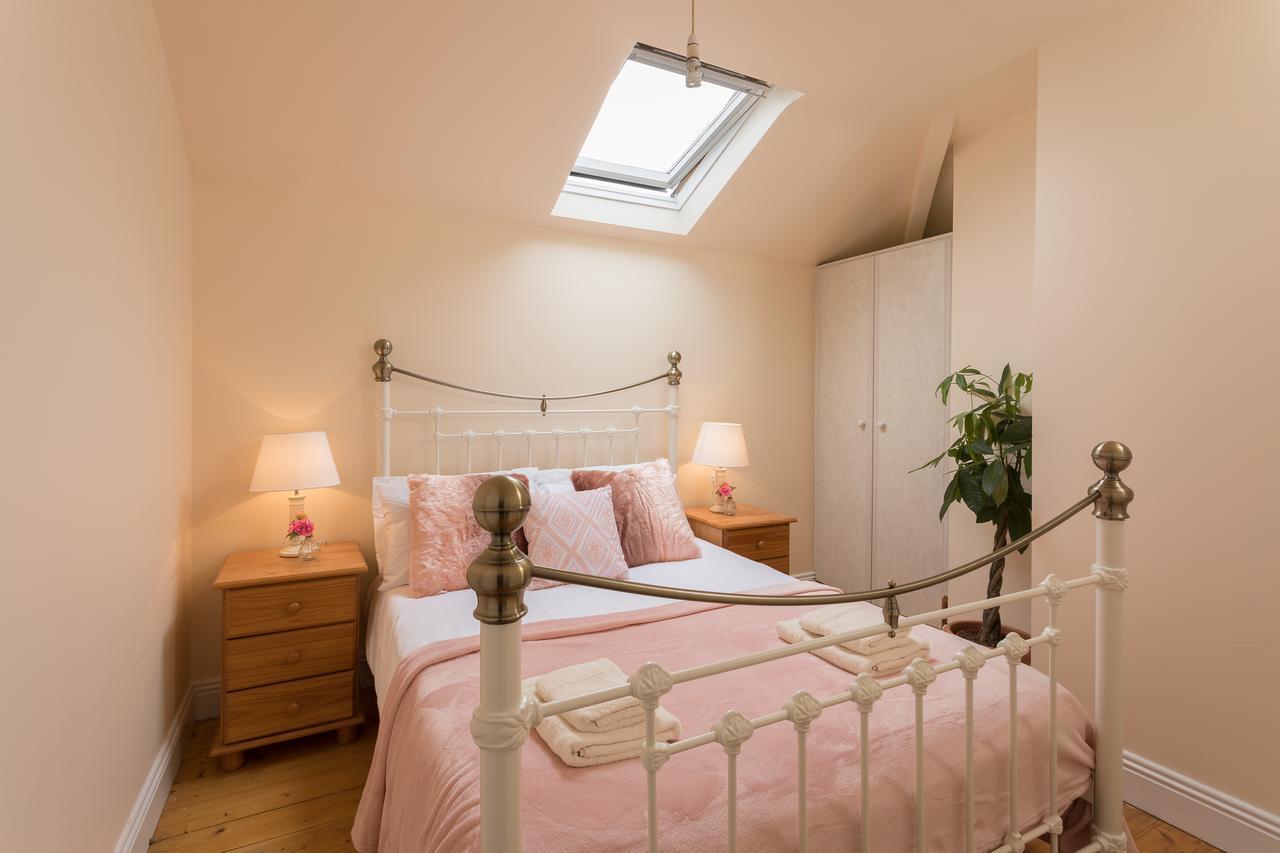 City Center - 3 Minutes Walk To The Town Square Galway Ngoại thất bức ảnh